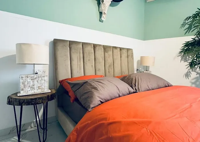 Valley Crest Apartment